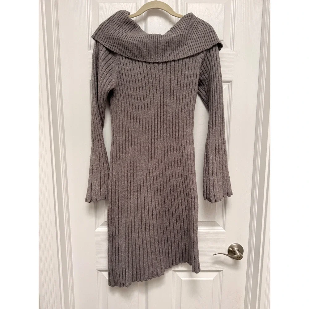 House of Sunny Chunky Rib Dress School Grey Off Shoulder Asymmetrical Sweater 10